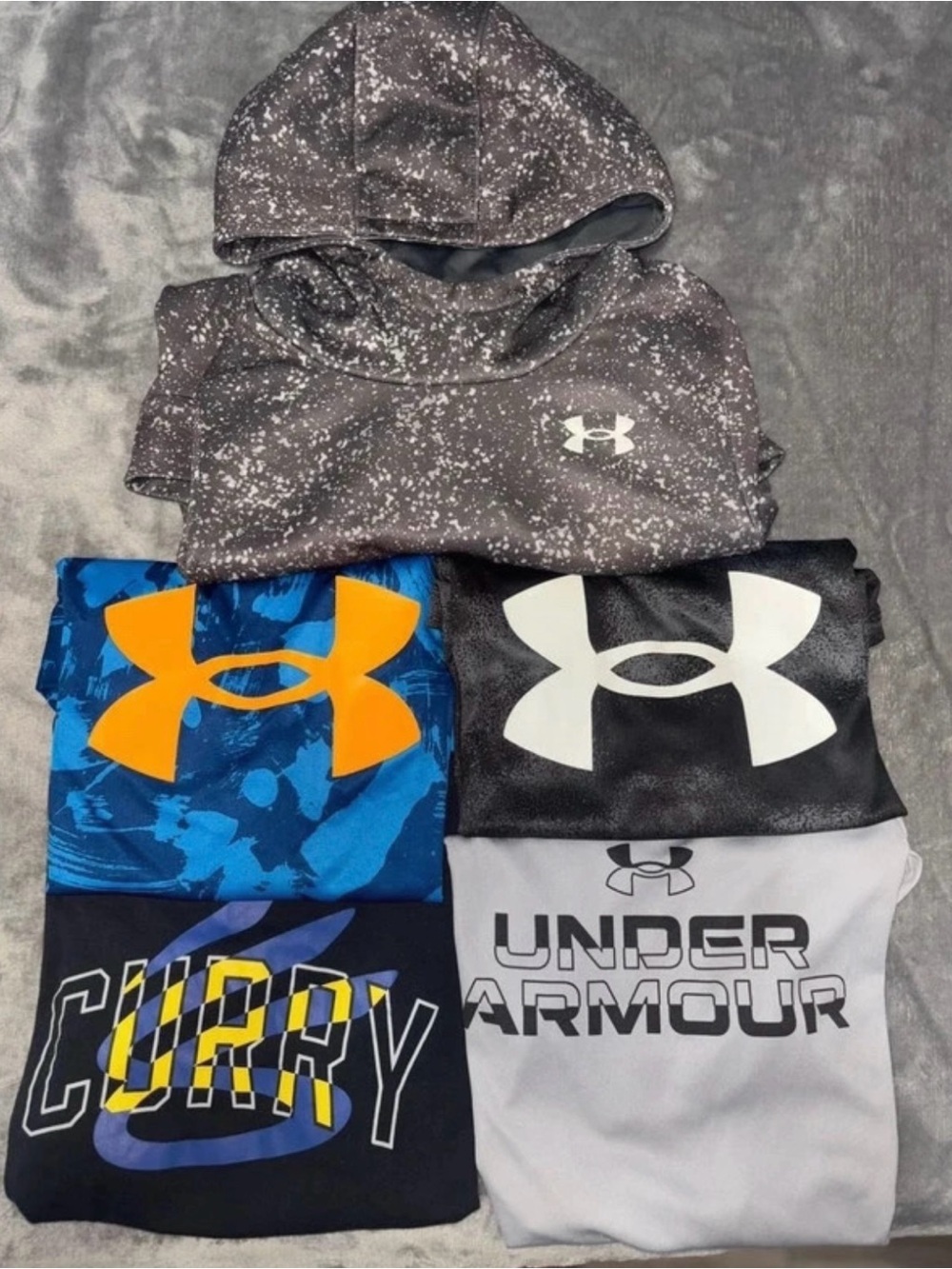 Under Armour Kids Hoodie & Tees Bundle size M/L